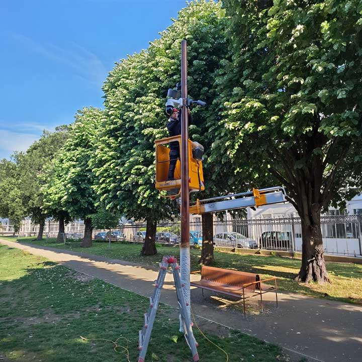 Maintenance de mâts d’éclairage public bois - Puy-de-Dôme